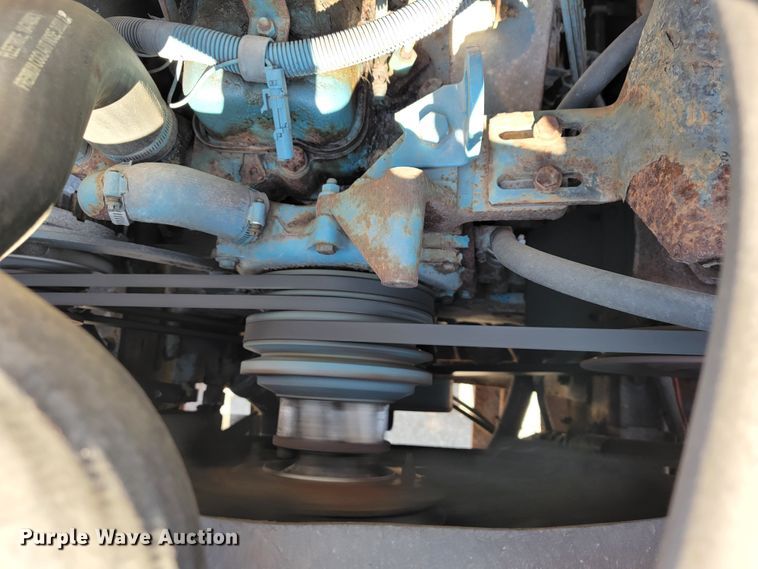 image for item JL9625 1992 International 4900  dump truck