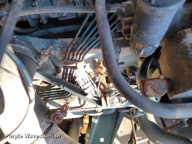 image for item JL9625 1992 International 4900  dump truck