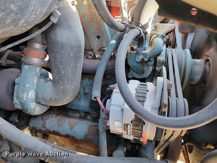 image for item JL9625 1992 International 4900  dump truck