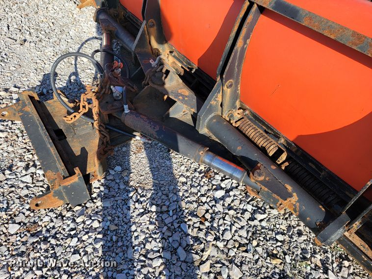 image for item JL9625 1992 International 4900  dump truck