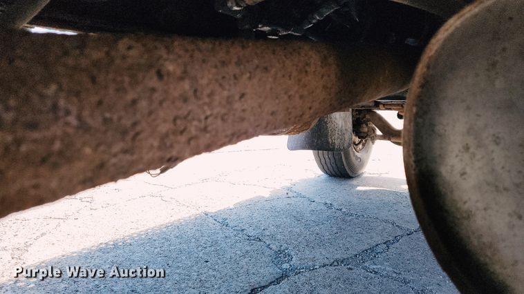 image for item JL9625 1992 International 4900  dump truck