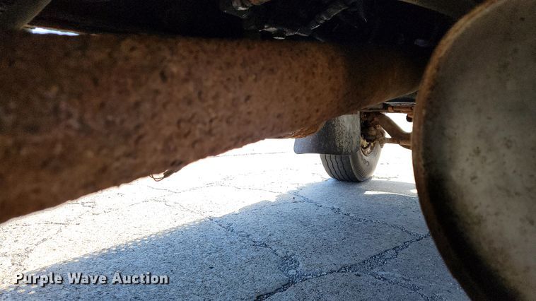 image for item JL9625 1992 International 4900  dump truck