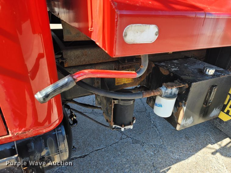 image for item JL9625 1992 International 4900  dump truck