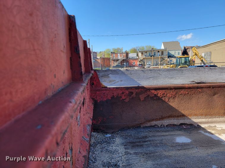 image for item JL9625 1992 International 4900  dump truck