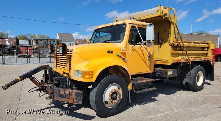 image for item JL9626 2000 International 4900  dump truck