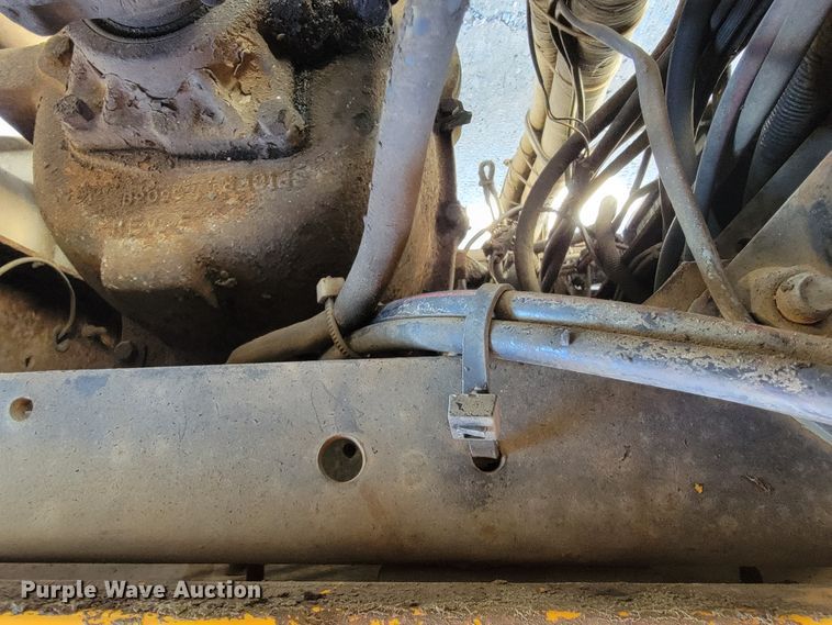 image for item JL9626 2000 International 4900  dump truck