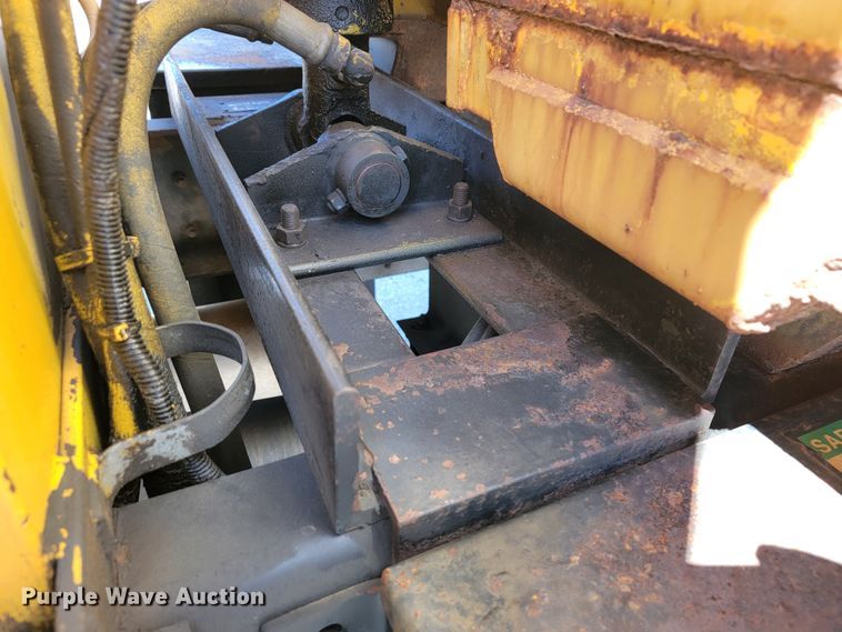 image for item JL9626 2000 International 4900  dump truck