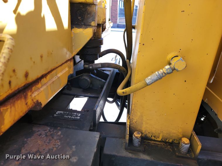 image for item JL9626 2000 International 4900  dump truck