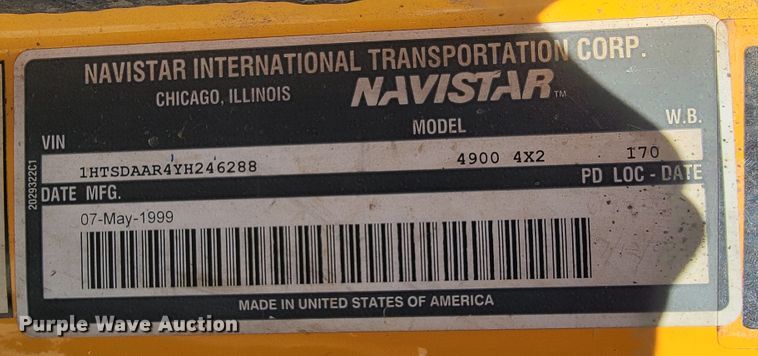 image for item JL9626 2000 International 4900  dump truck