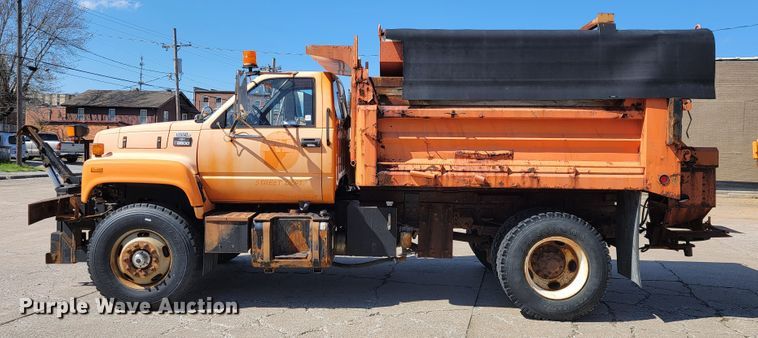 image for item JL9627 1999 Chevrolet C7H042  dump truck