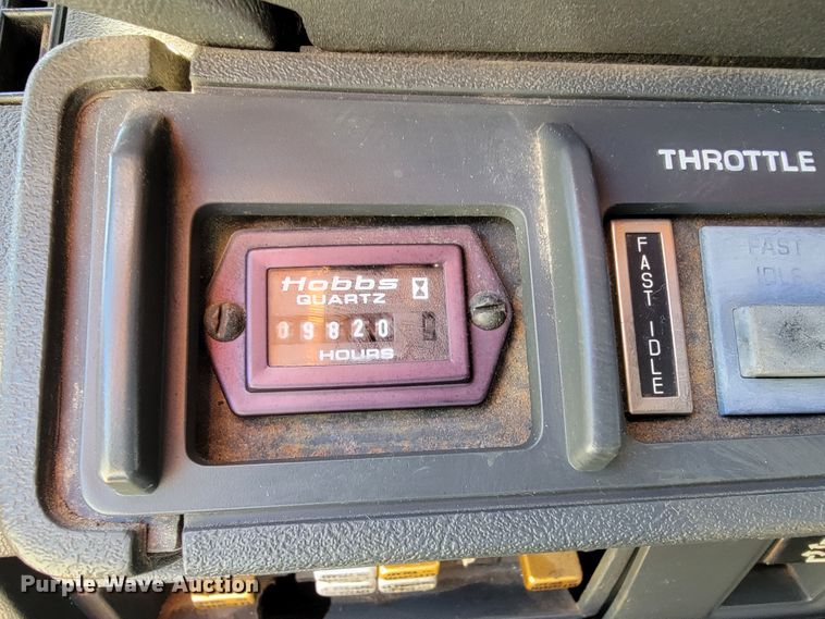 image for item JL9627 1999 Chevrolet C7H042  dump truck