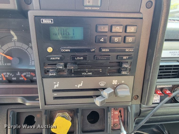 image for item JL9627 1999 Chevrolet C7H042  dump truck