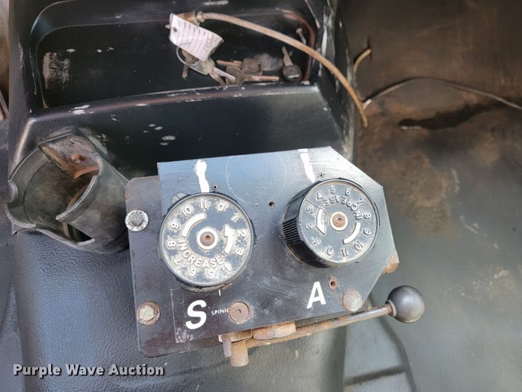 image for item JL9627 1999 Chevrolet C7H042  dump truck