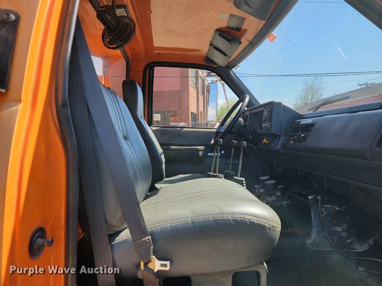 image for item JL9627 1999 Chevrolet C7H042  dump truck