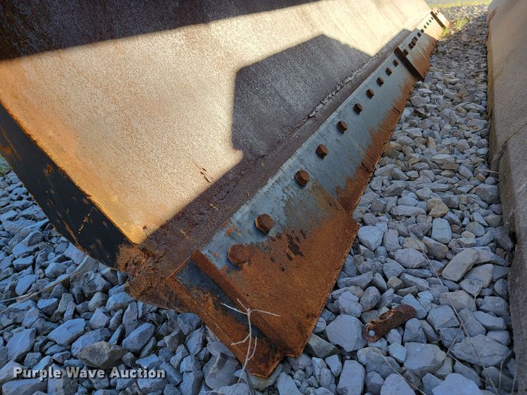 image for item JL9627 1999 Chevrolet C7H042  dump truck