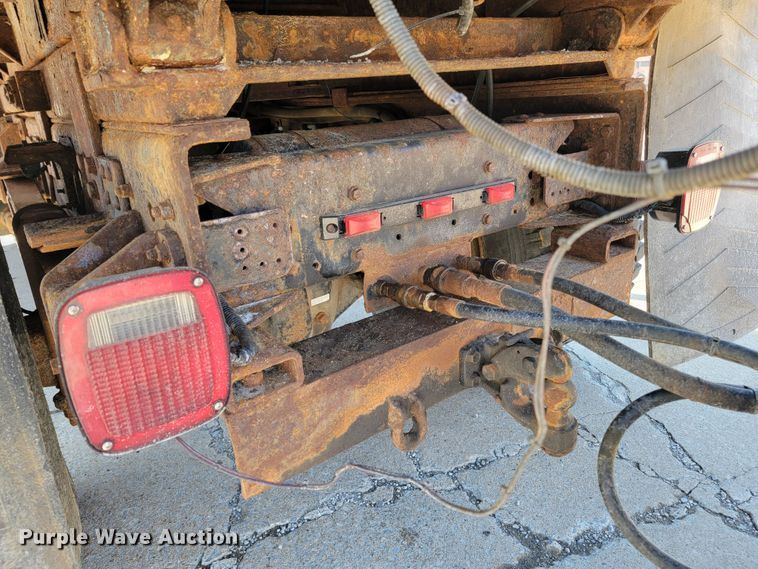 image for item JL9627 1999 Chevrolet C7H042  dump truck