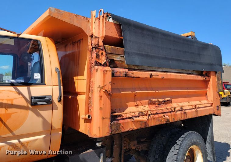 image for item JL9627 1999 Chevrolet C7H042  dump truck