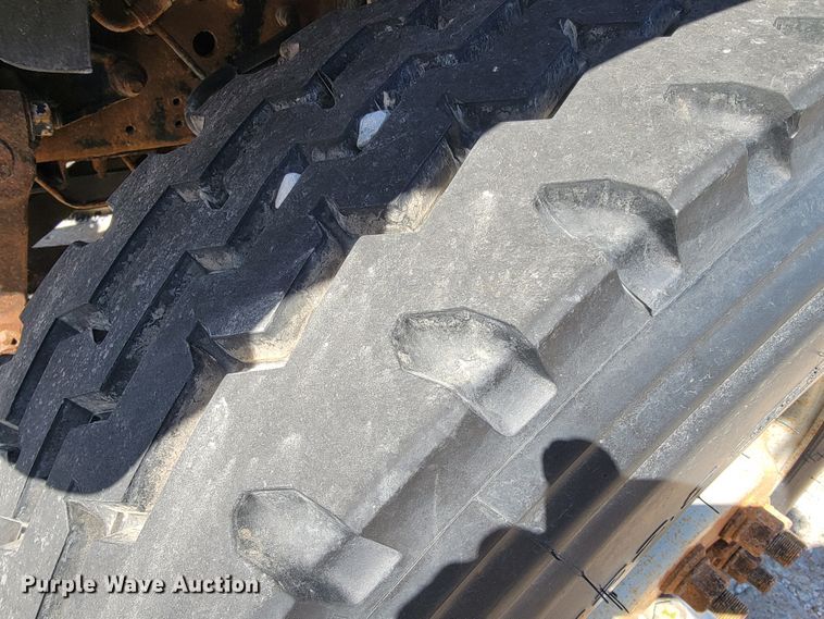 image for item JL9627 1999 Chevrolet C7H042  dump truck