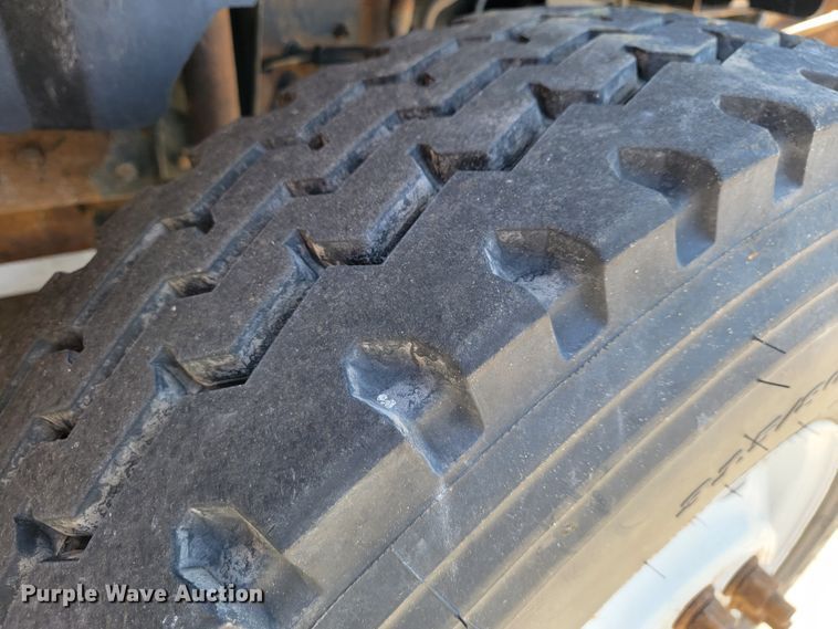 image for item JL9627 1999 Chevrolet C7H042  dump truck