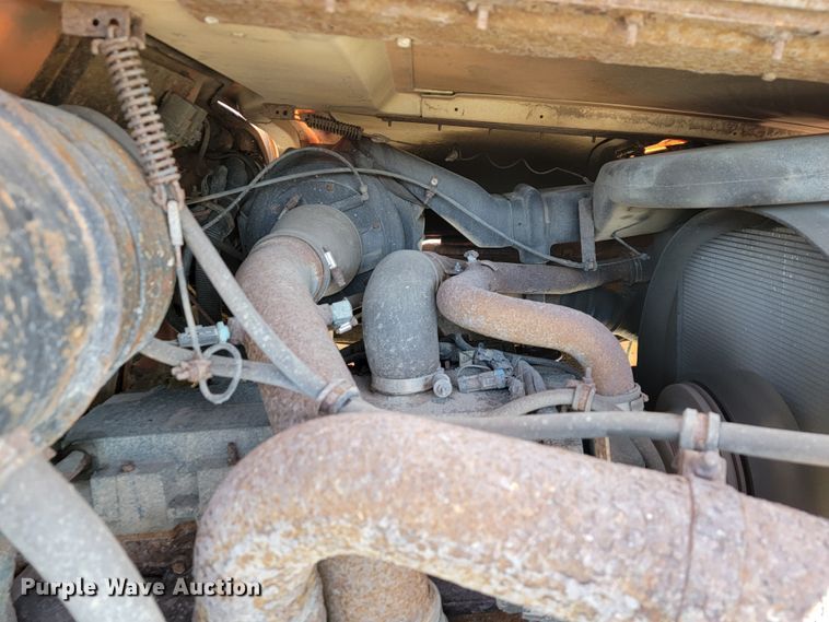 image for item JL9628 2000 International 2554  dump truck