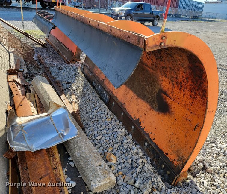 image for item JL9628 2000 International 2554  dump truck