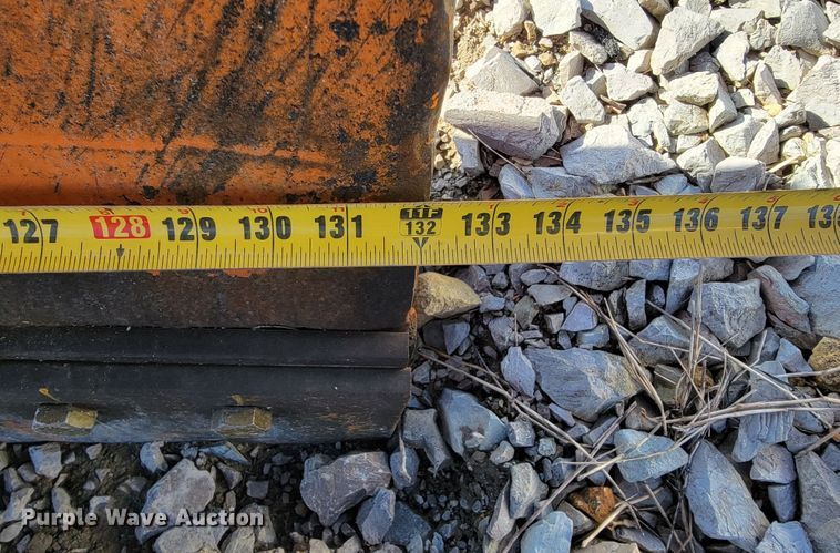 image for item JL9628 2000 International 2554  dump truck