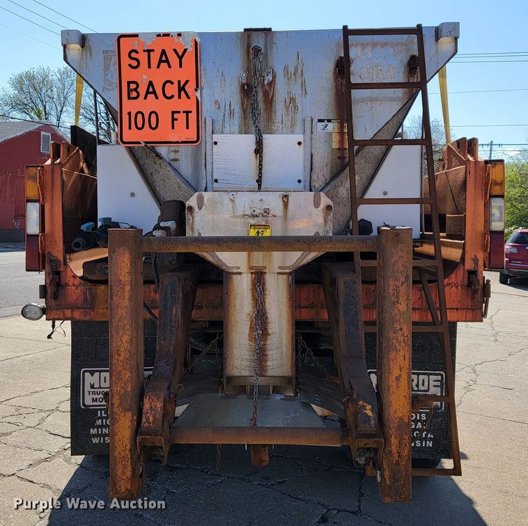 image for item JL9628 2000 International 2554  dump truck