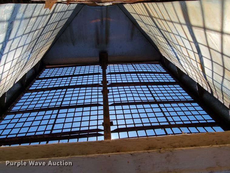 image for item JL9628 2000 International 2554  dump truck