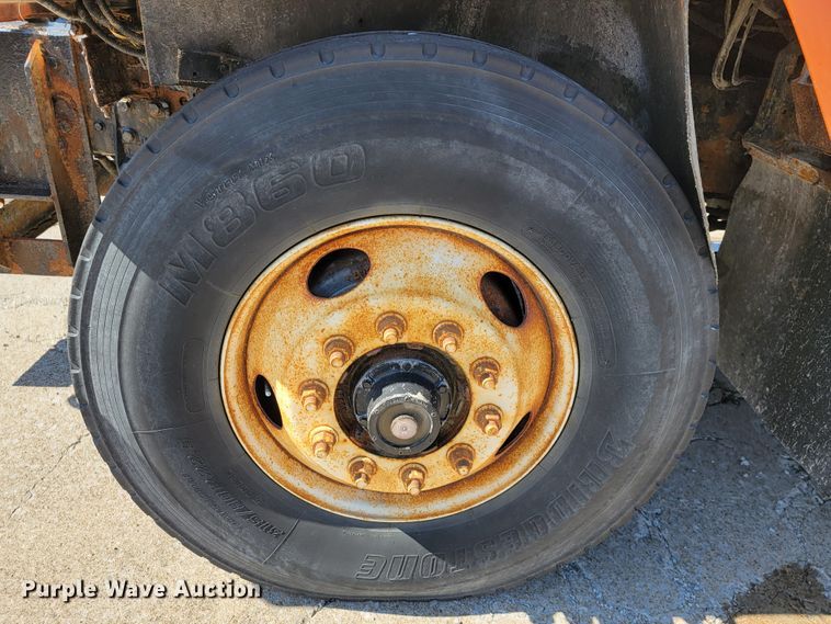 image for item JL9628 2000 International 2554  dump truck