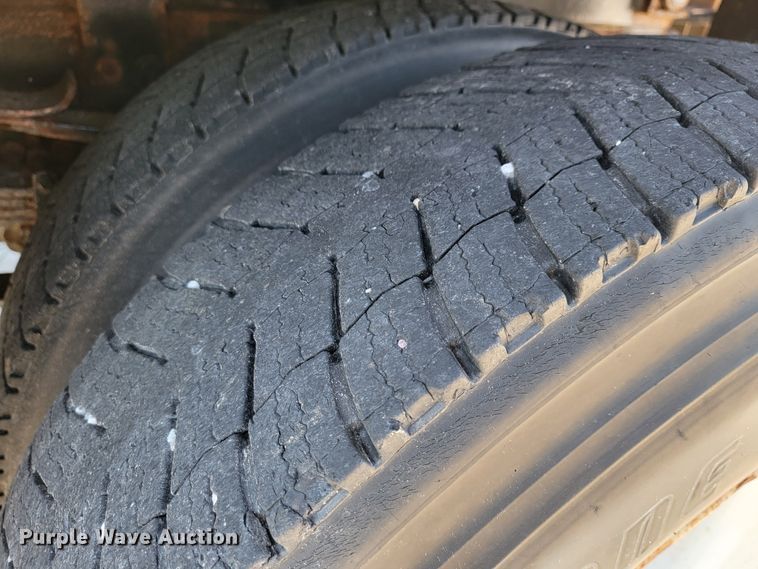 image for item JL9628 2000 International 2554  dump truck