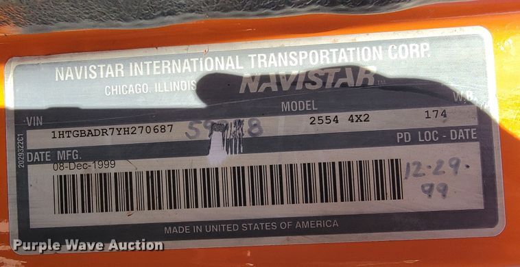 image for item JL9628 2000 International 2554  dump truck