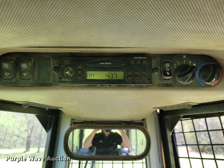 image for item JL9632 2001 John Deere 550H LT dozer