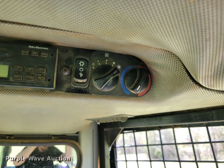 image for item JL9632 2001 John Deere 550H LT dozer