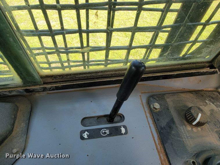 image for item JL9632 2001 John Deere 550H LT dozer