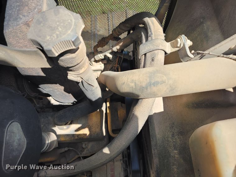 image for item JL9632 2001 John Deere 550H LT dozer