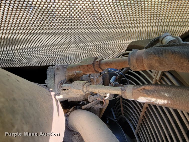 image for item JL9632 2001 John Deere 550H LT dozer