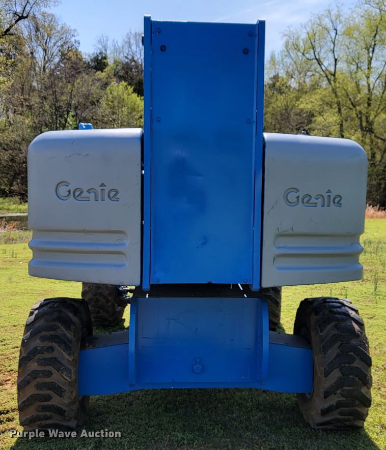 image for item JL9635 2000 Genie S60 boom lift