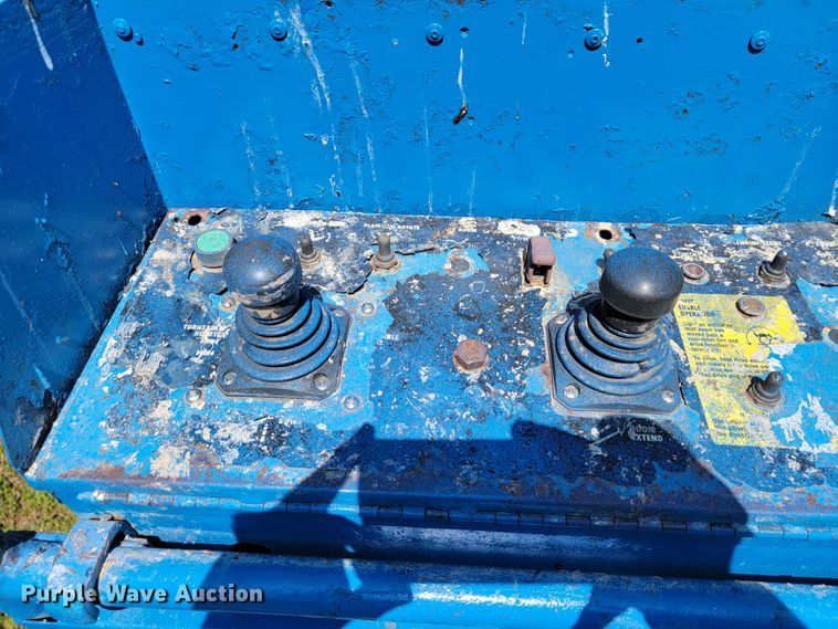 image for item JL9635 2000 Genie S60 boom lift