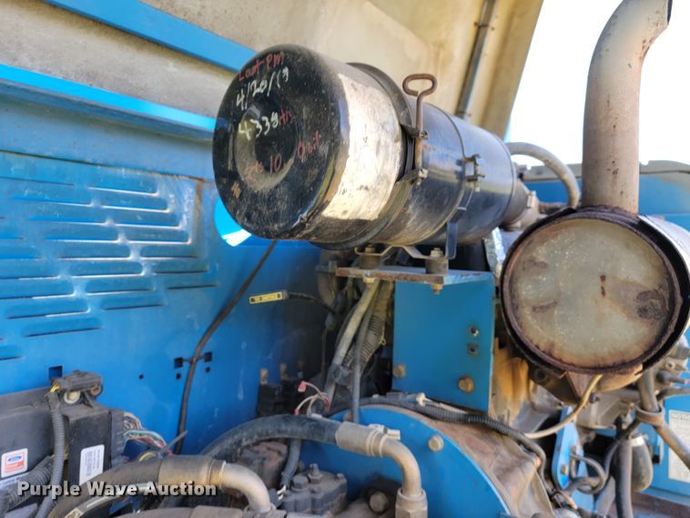 image for item JL9635 2000 Genie S60 boom lift