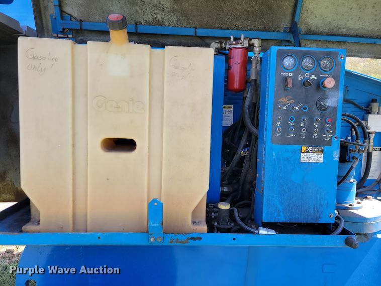image for item JL9635 2000 Genie S60 boom lift