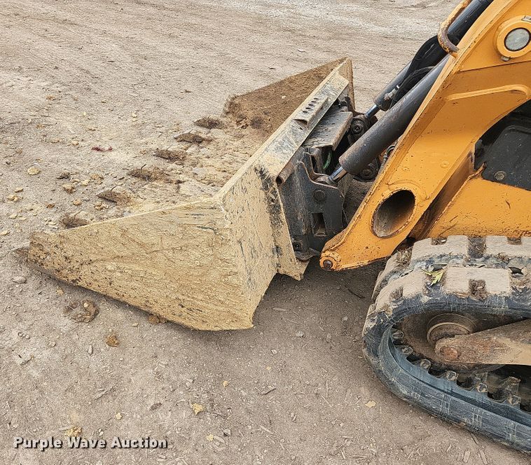 image for item JM9134 2018 Case TR270  tracked skid steer loader