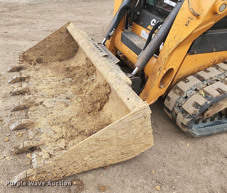 image for item JM9134 2018 Case TR270  tracked skid steer loader