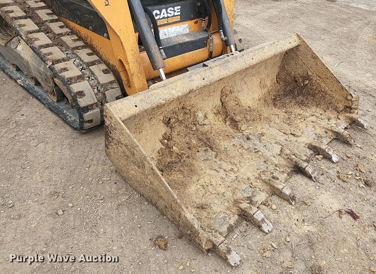 image for item JM9134 2018 Case TR270  tracked skid steer loader