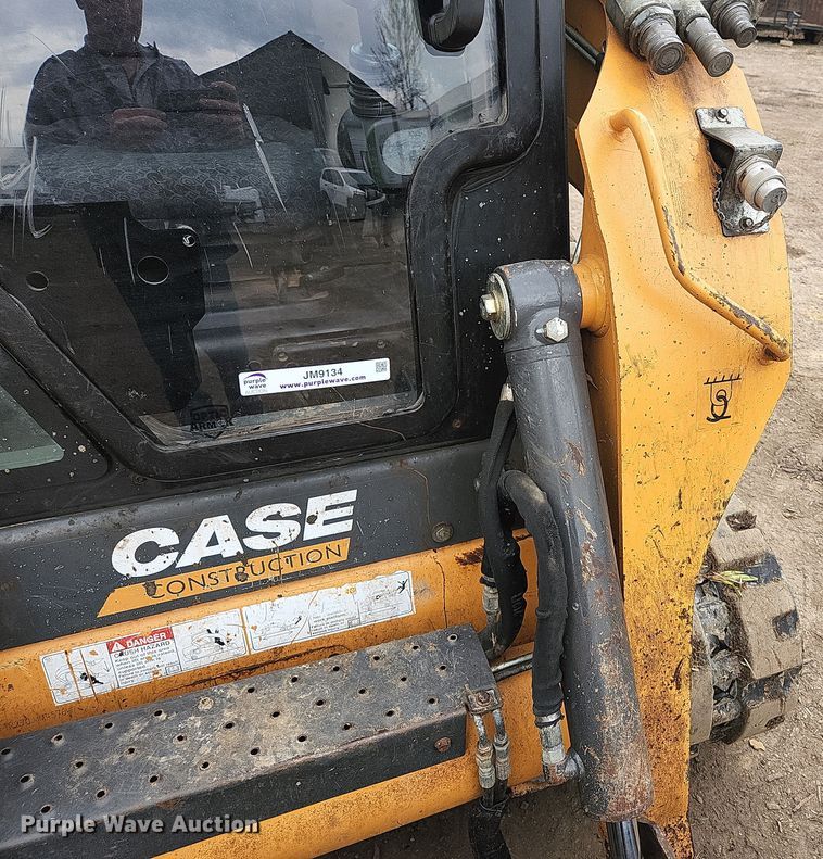 image for item JM9134 2018 Case TR270  tracked skid steer loader