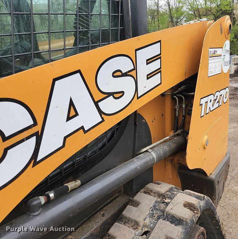 image for item JM9134 2018 Case TR270  tracked skid steer loader
