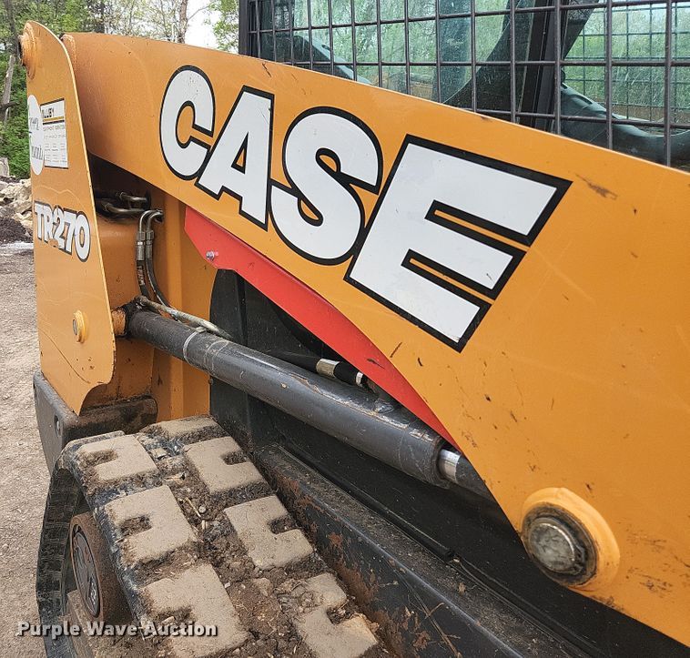 image for item JM9134 2018 Case TR270  tracked skid steer loader