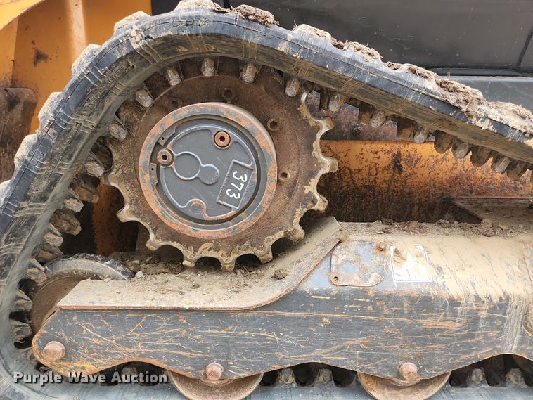 image for item JM9134 2018 Case TR270  tracked skid steer loader