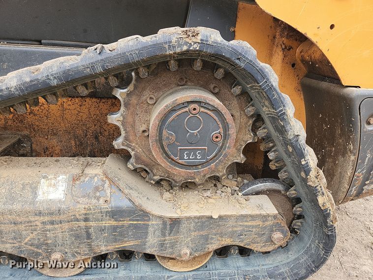 image for item JM9134 2018 Case TR270  tracked skid steer loader