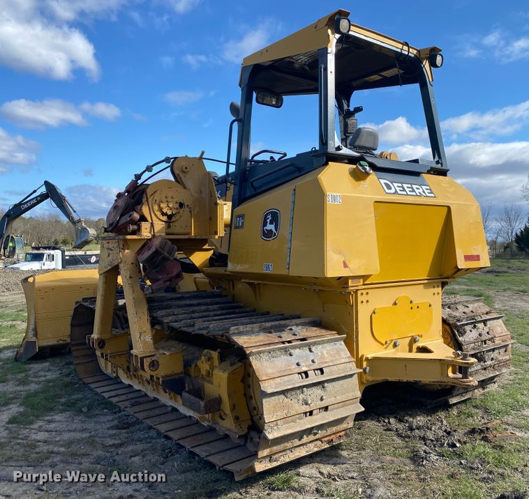 image for item JN9265 2013 John Deere 700K  pipelayer