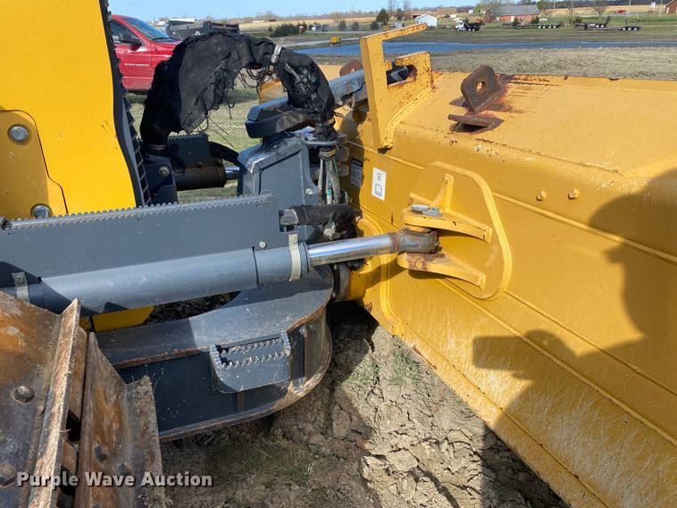 image for item JN9265 2013 John Deere 700K  pipelayer